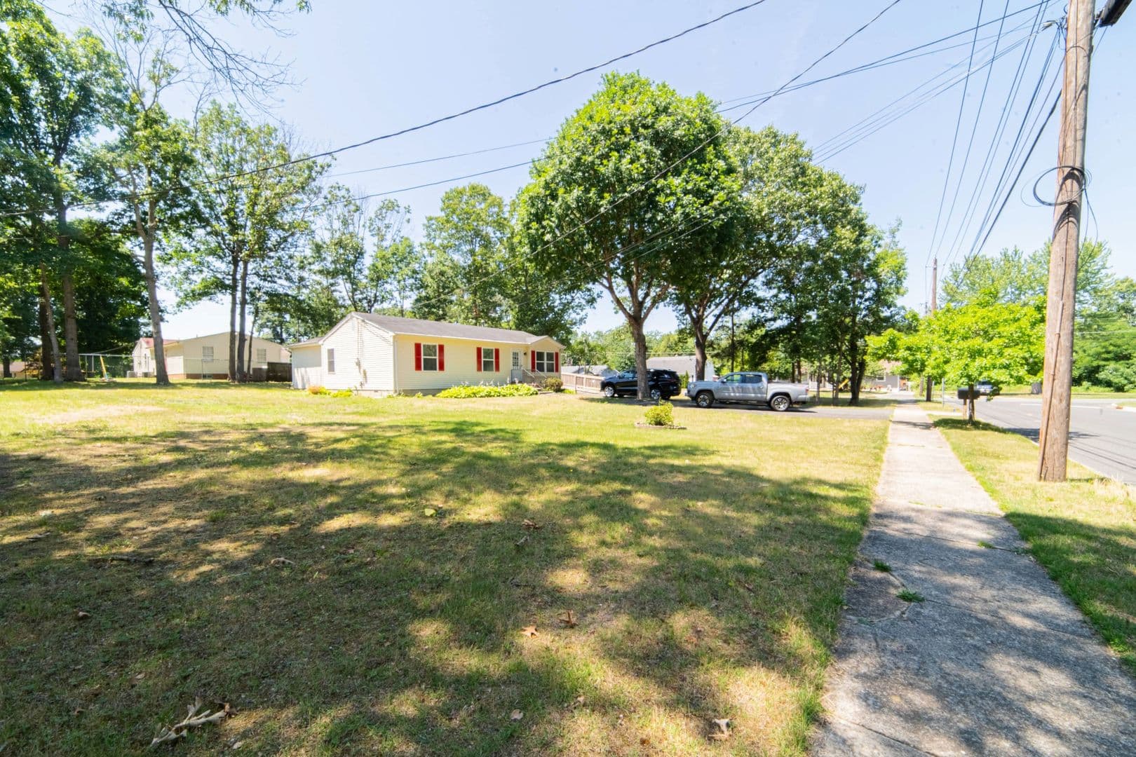Vineland House: 239 Luciano Ave