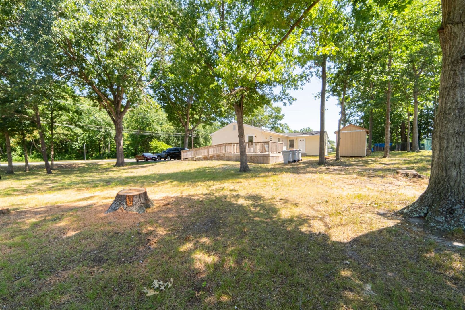 Vineland House: 239 Luciano Ave