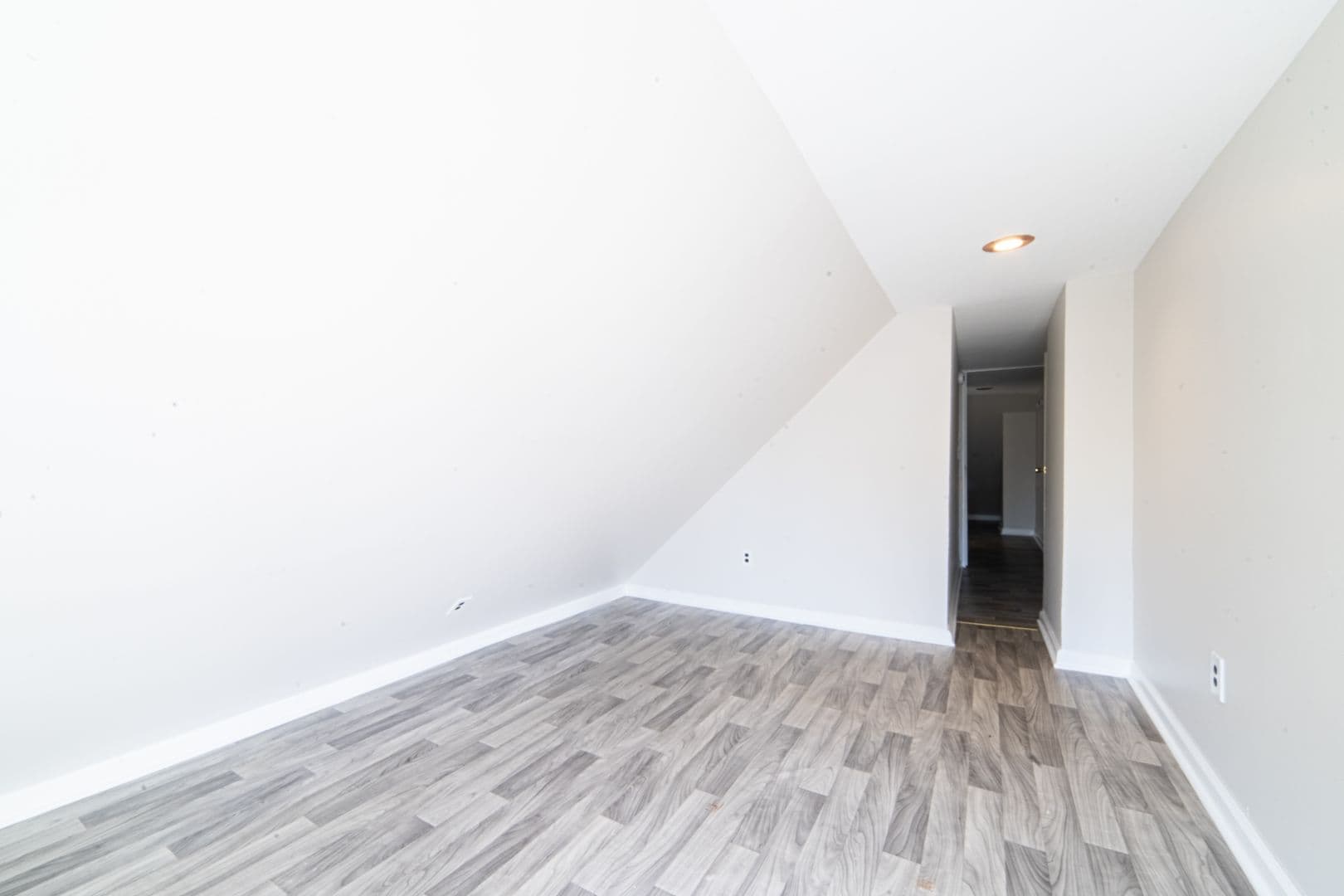 Vineland Apartment: 414-416 W Park Ave