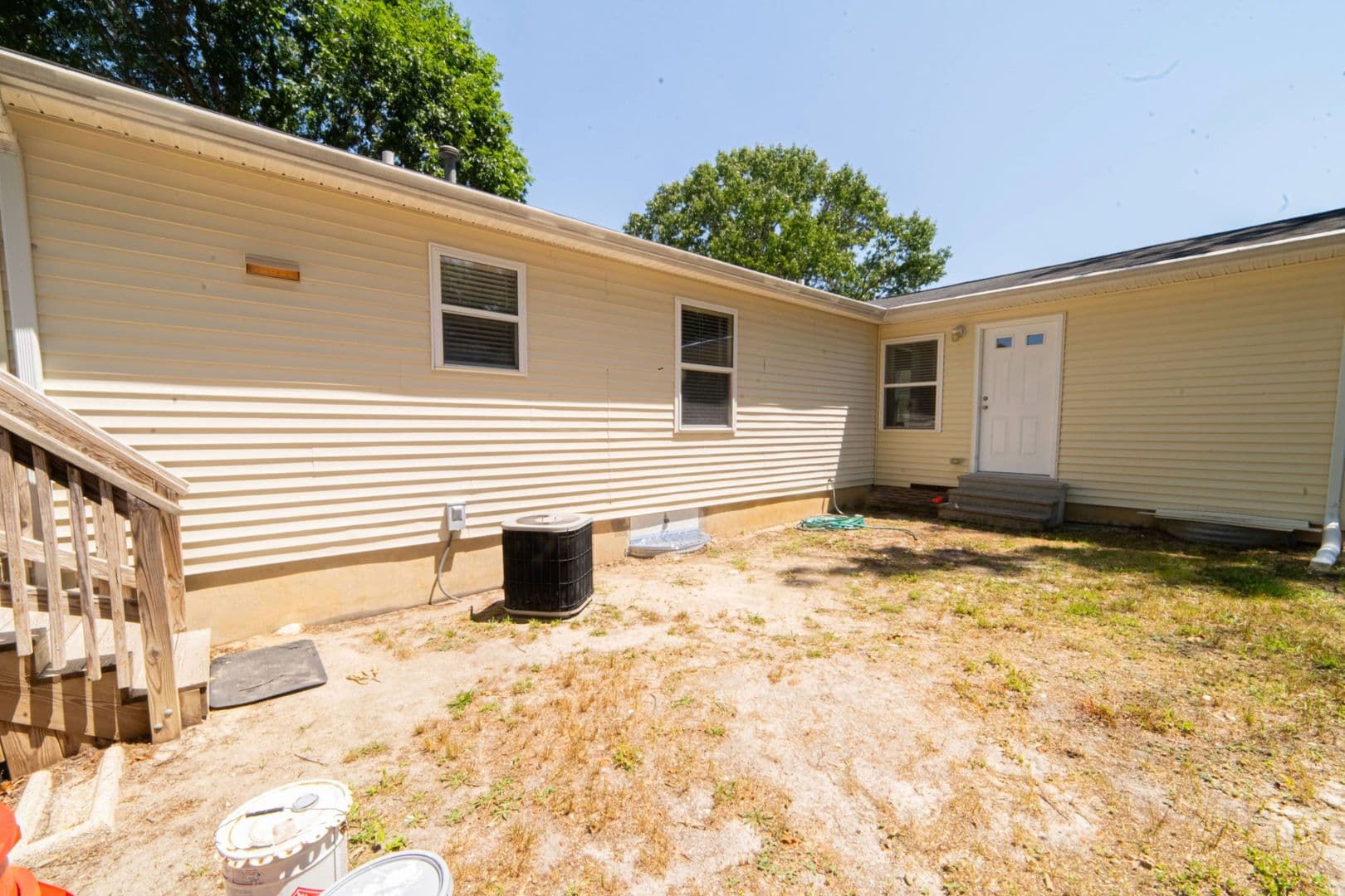 Vineland House: 239 Luciano Ave