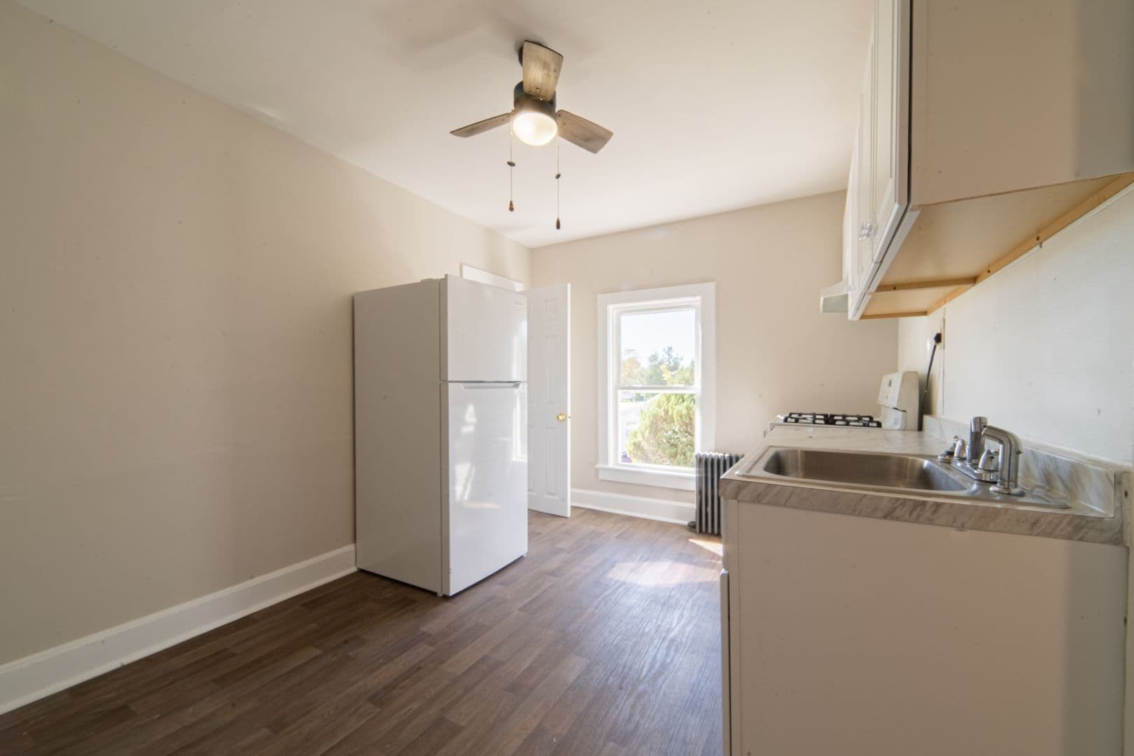 Vineland Apartment: 414-416 W Park Ave