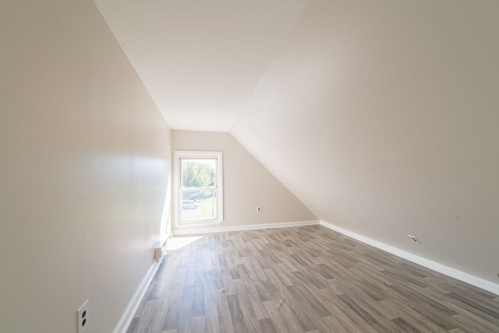 Vineland Apartment: 414-416 W Park Ave
