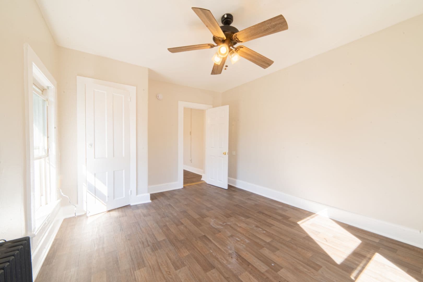 Vineland Apartment: 414-416 W Park Ave