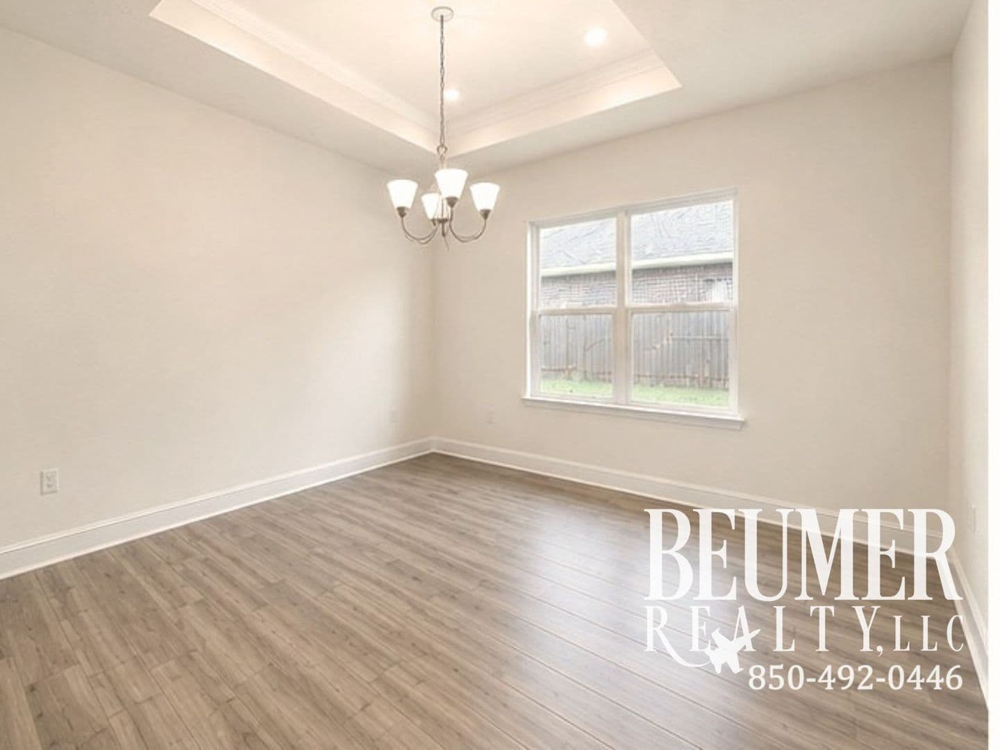 Milton House: 7640 Piper Circle