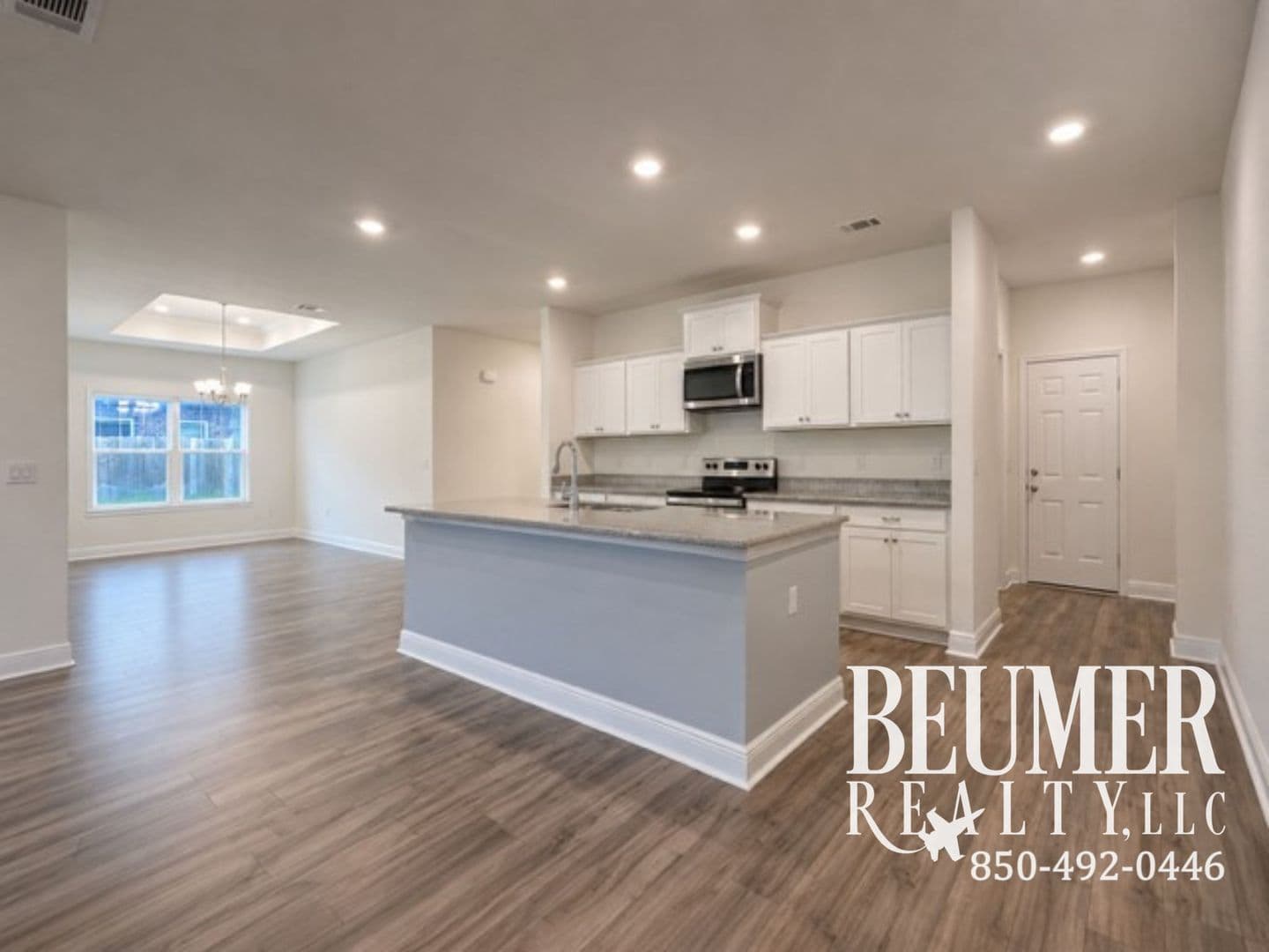 Milton House: 7640 Piper Circle