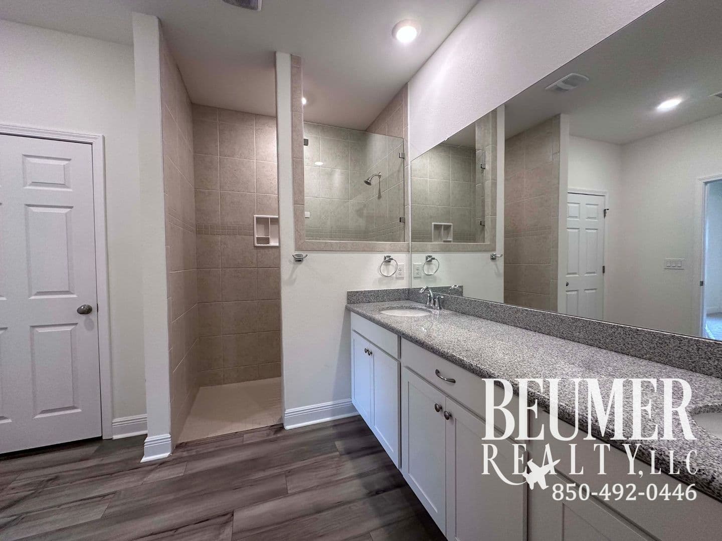 Milton House: 7640 Piper Circle
