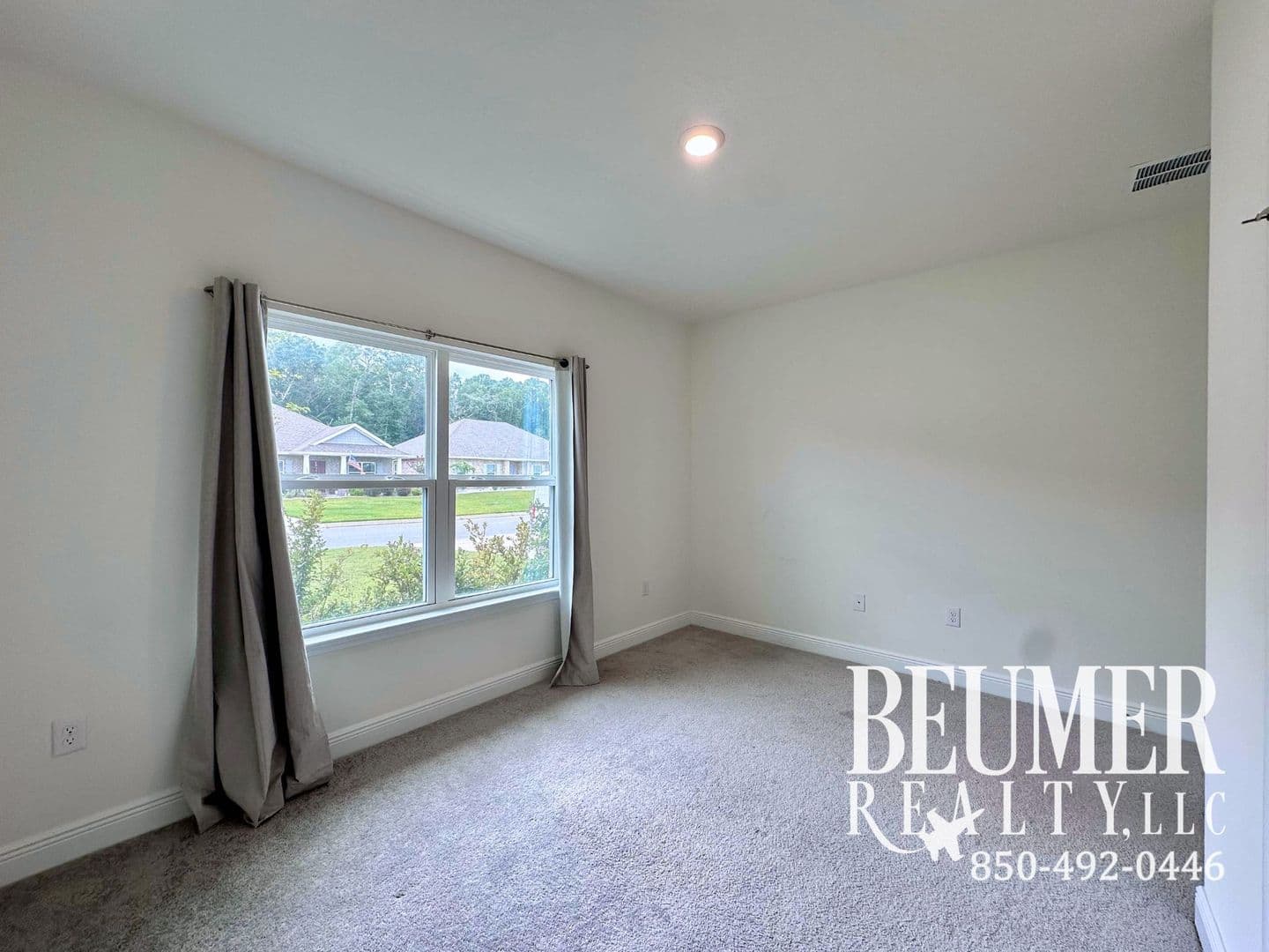 Milton House: 7640 Piper Circle
