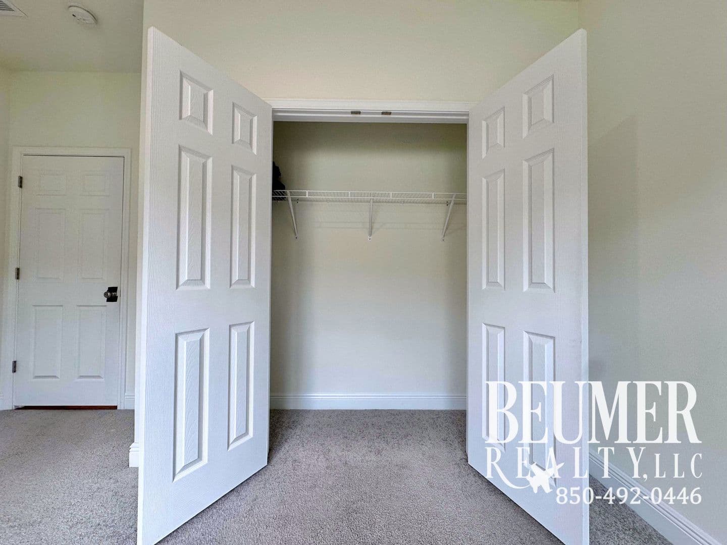 Milton House: 7640 Piper Circle