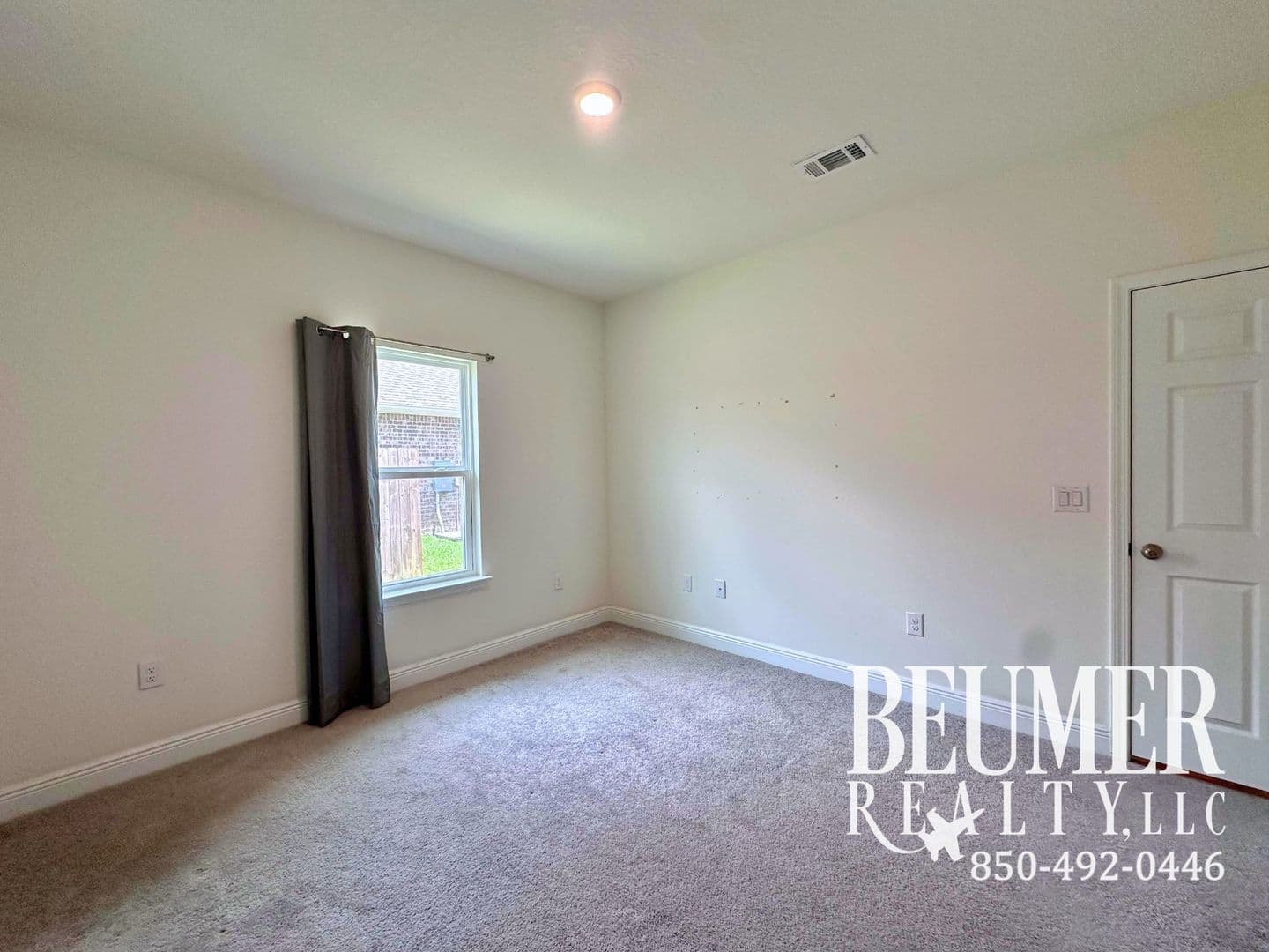 Milton House: 7640 Piper Circle