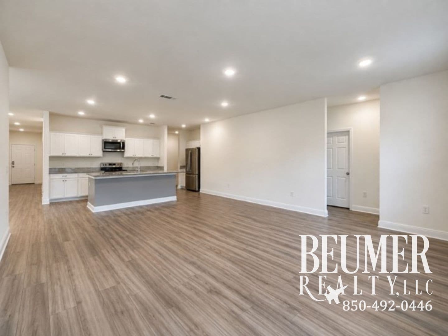Milton House: 7640 Piper Circle