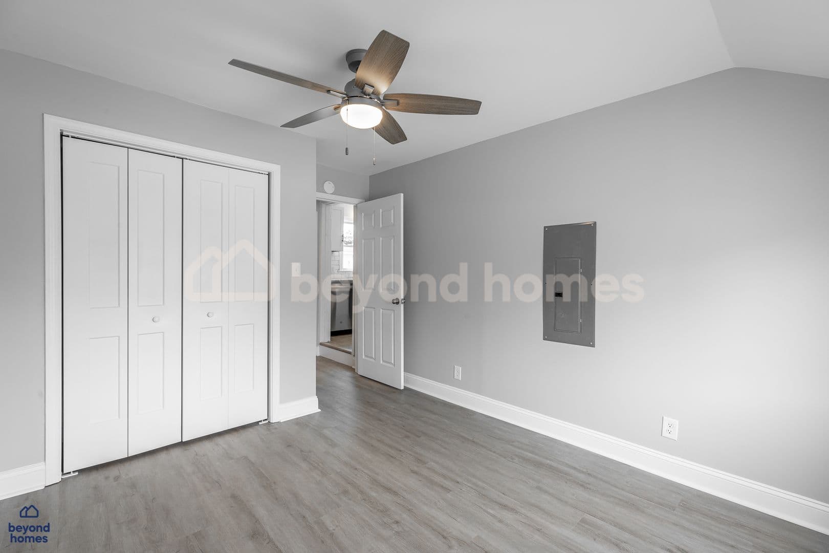 Chattanooga House: 4242 Covington Drive