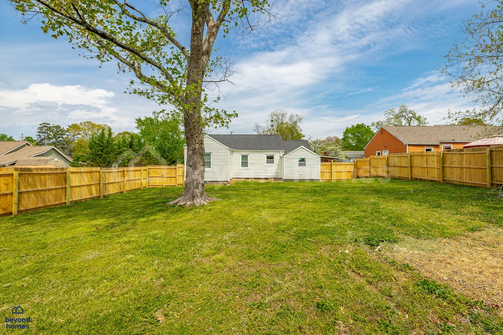 Chattanooga House: 4242 Covington Drive