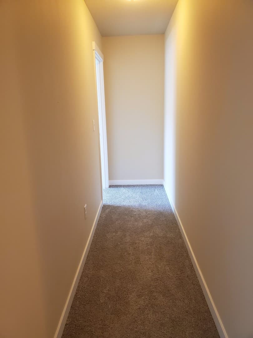 Centralia Townhome: 1917 Ahlers Ave