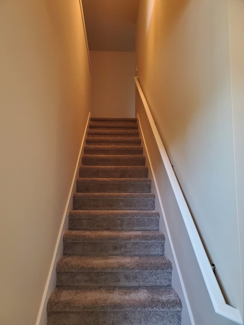 Centralia Townhome: 1917 Ahlers Ave