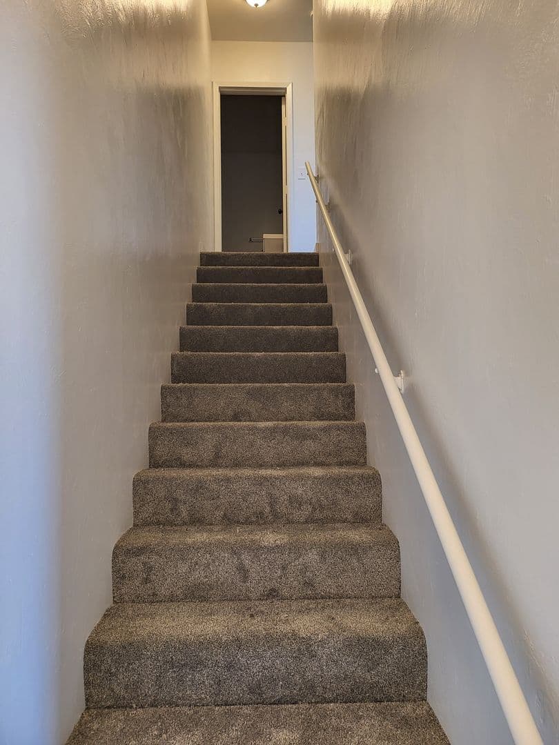 Centralia Apartment: 701 H Street