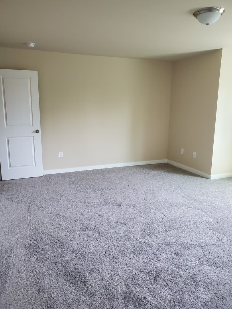 Centralia Townhome: 1917 Ahlers Ave