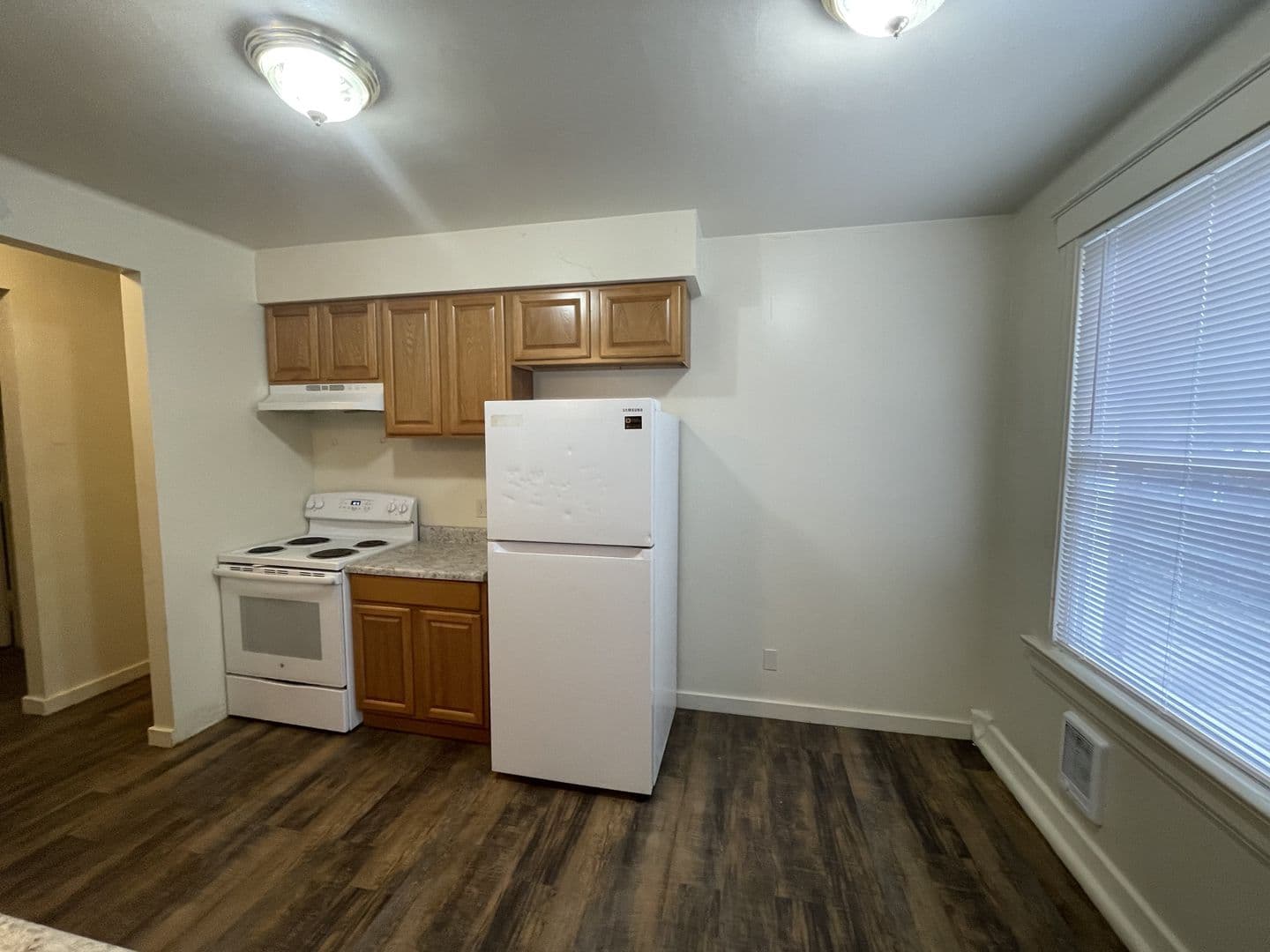 Centralia Apartment: 701 H Street