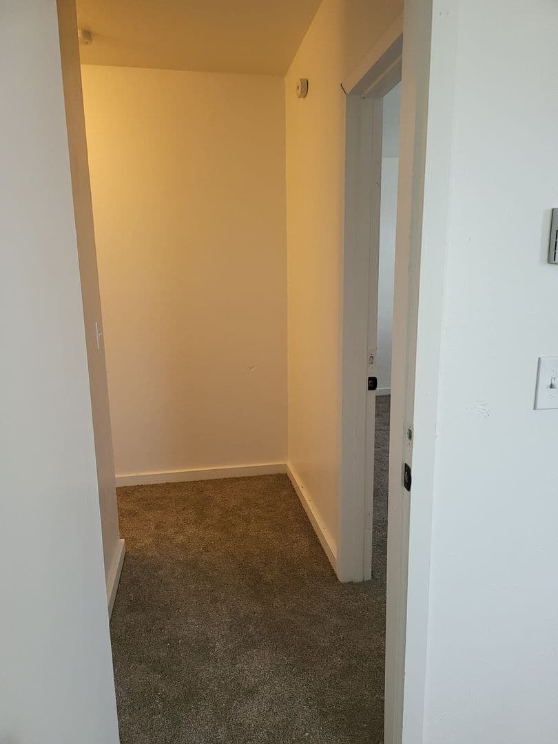 Centralia Apartment: 701 H Street