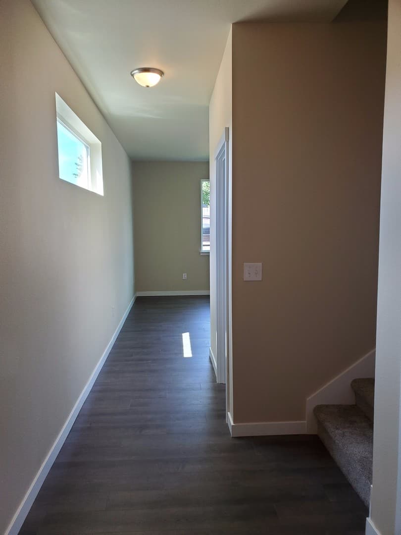 Centralia Townhome: 1917 Ahlers Ave
