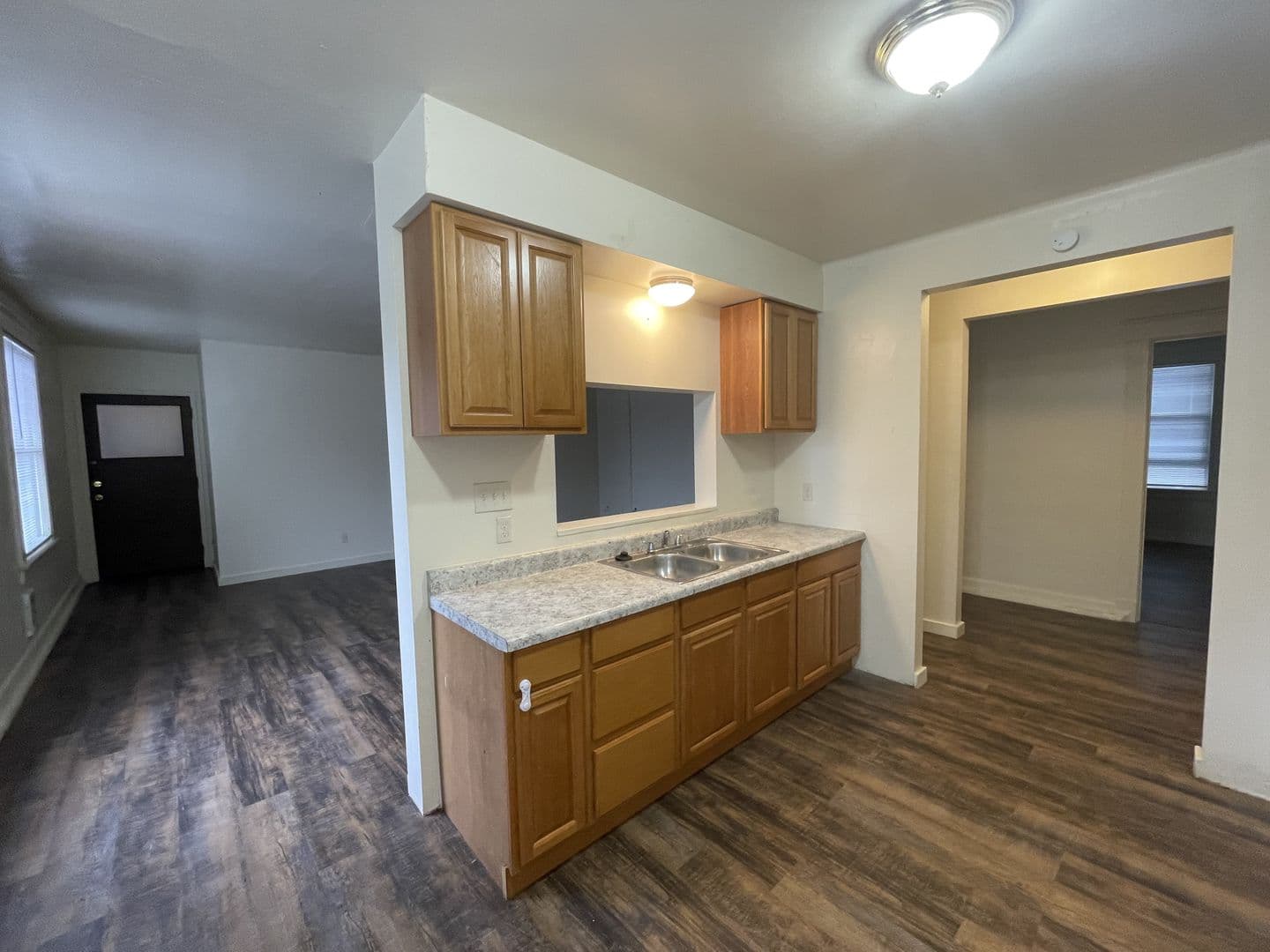 Centralia Apartment: 701 H Street