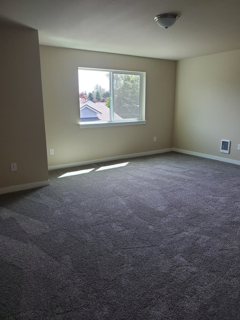 Centralia Townhome: 1917 Ahlers Ave