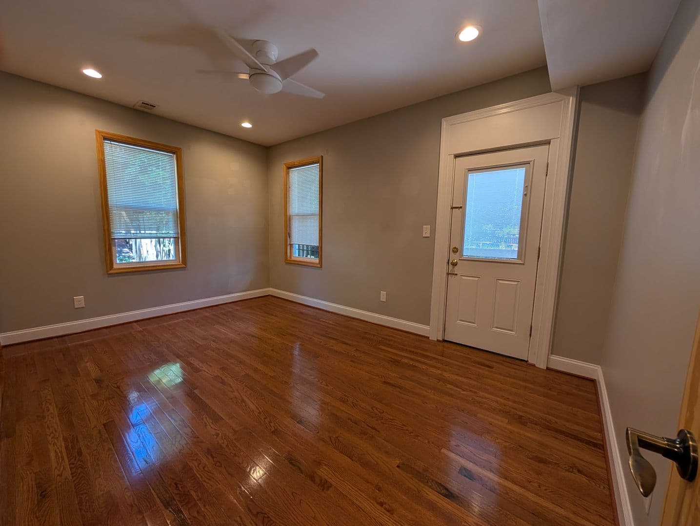 Baltimore Apartment: 3221 Guilford Ave