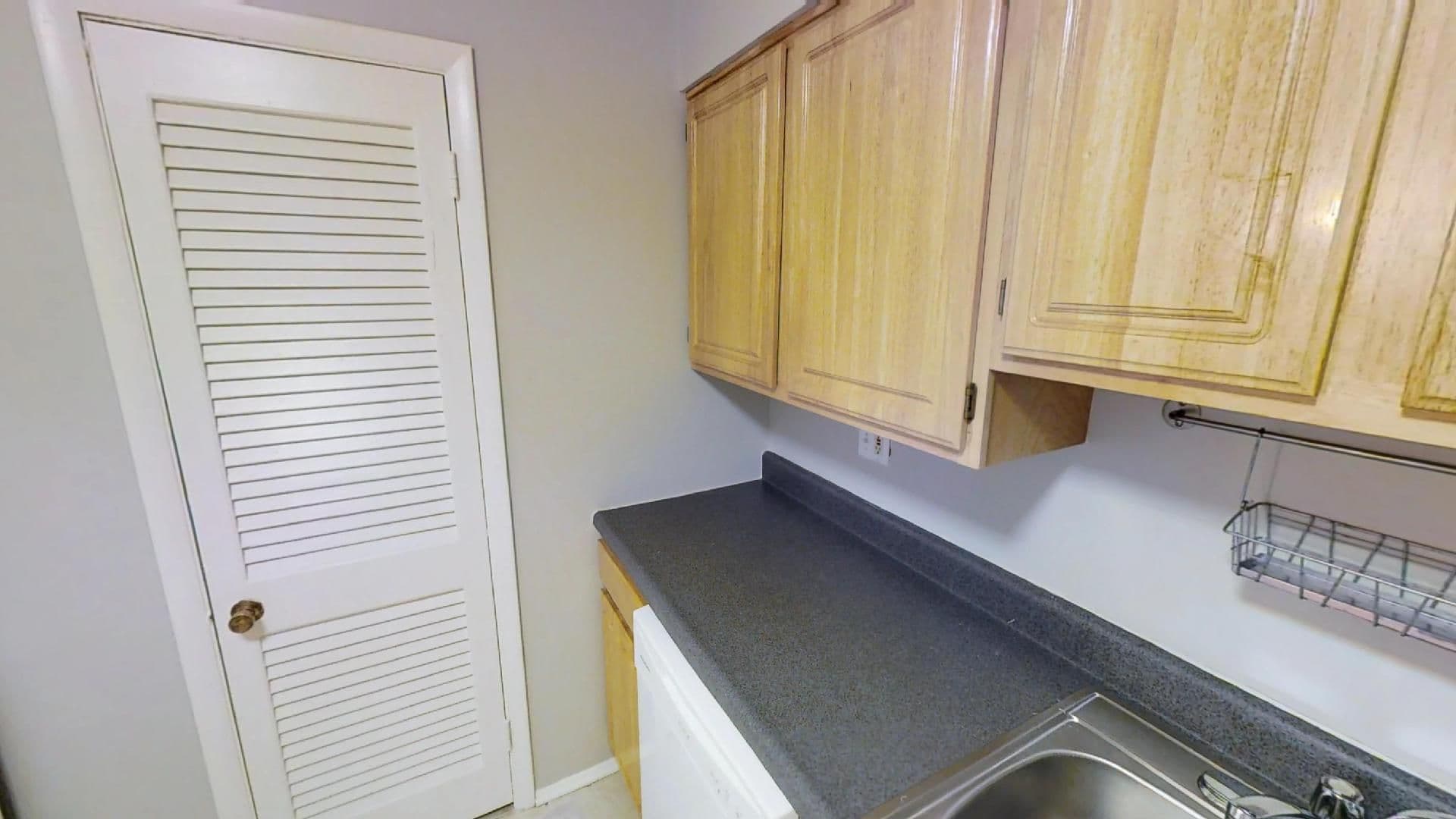 Baltimore Apartment: 1401 Weldon Place South