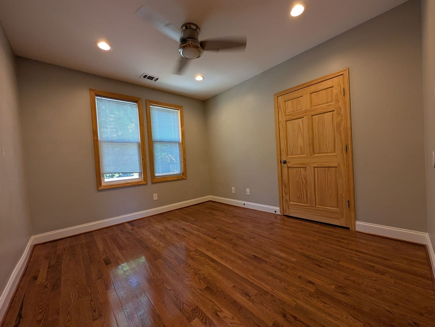 Baltimore Apartment: 3221 Guilford Ave