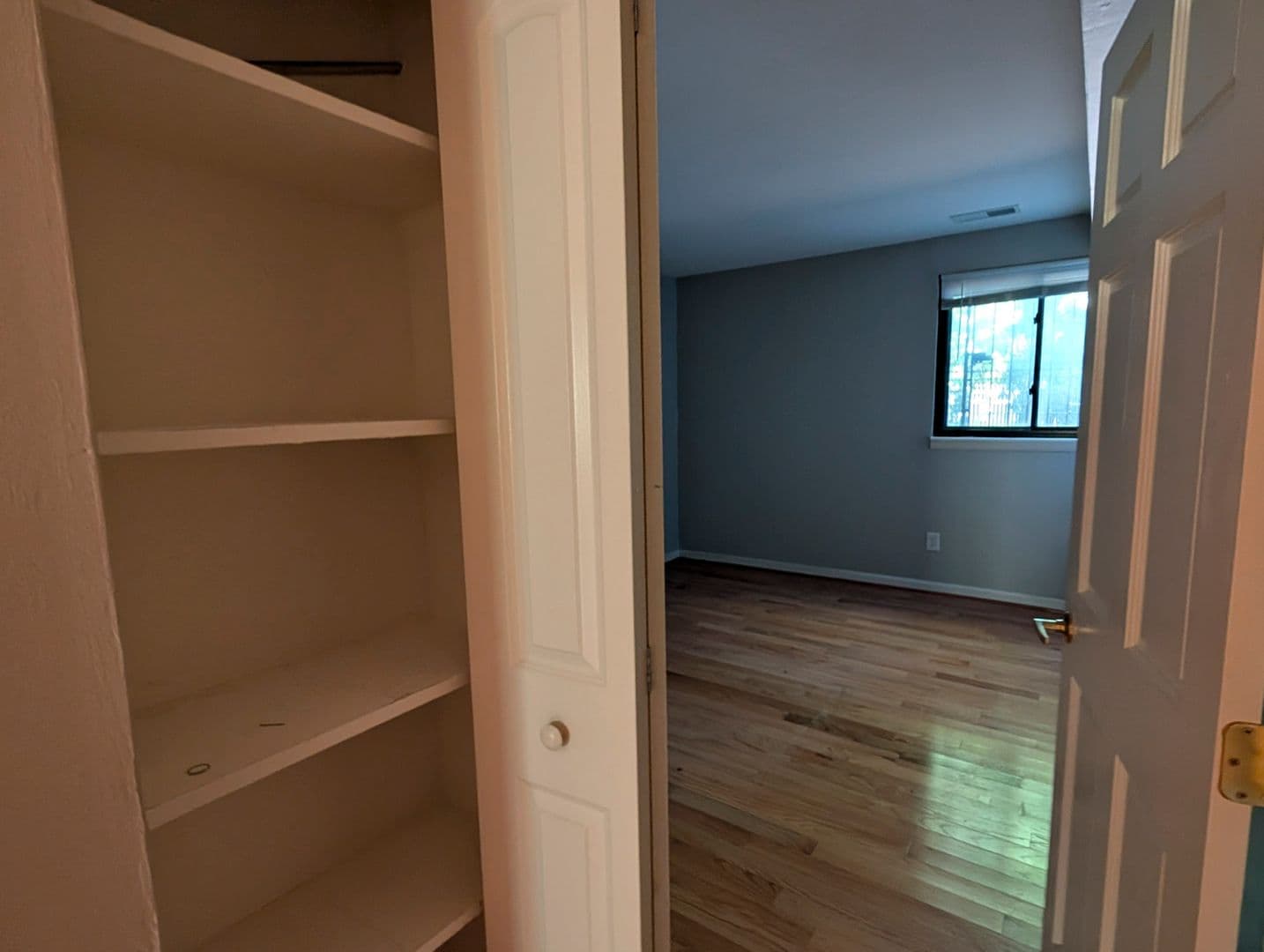 Baltimore Apartment: 1401 Weldon Place South