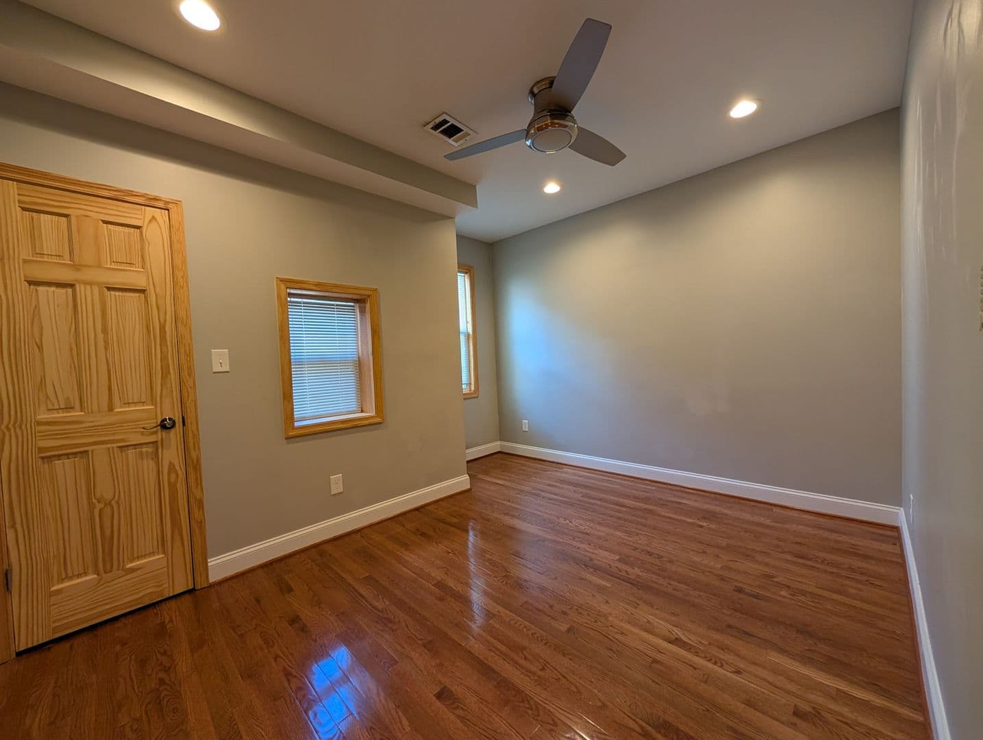 Baltimore Apartment: 3221 Guilford Ave