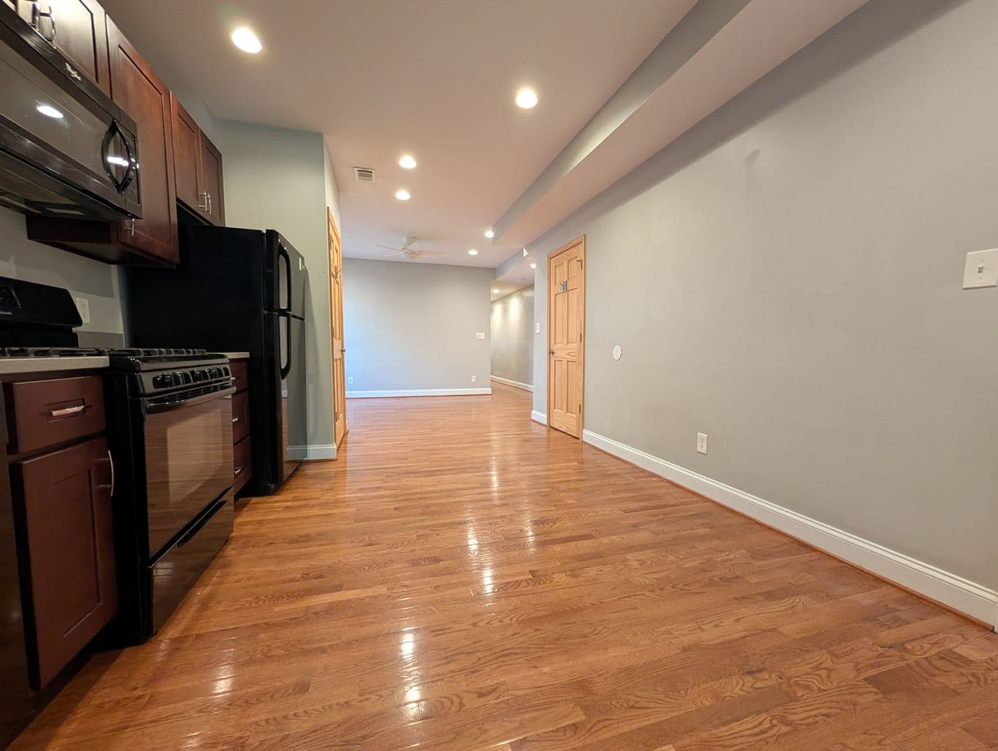 Baltimore Apartment: 3221 Guilford Ave