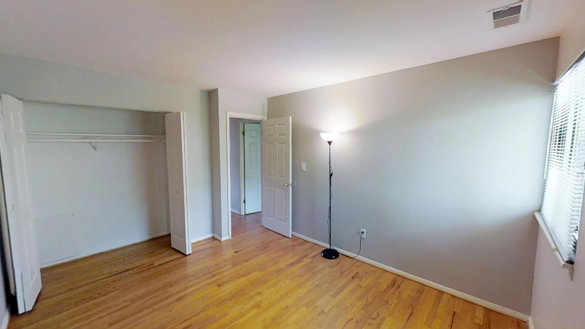 Baltimore Apartment: 1401 Weldon Place South