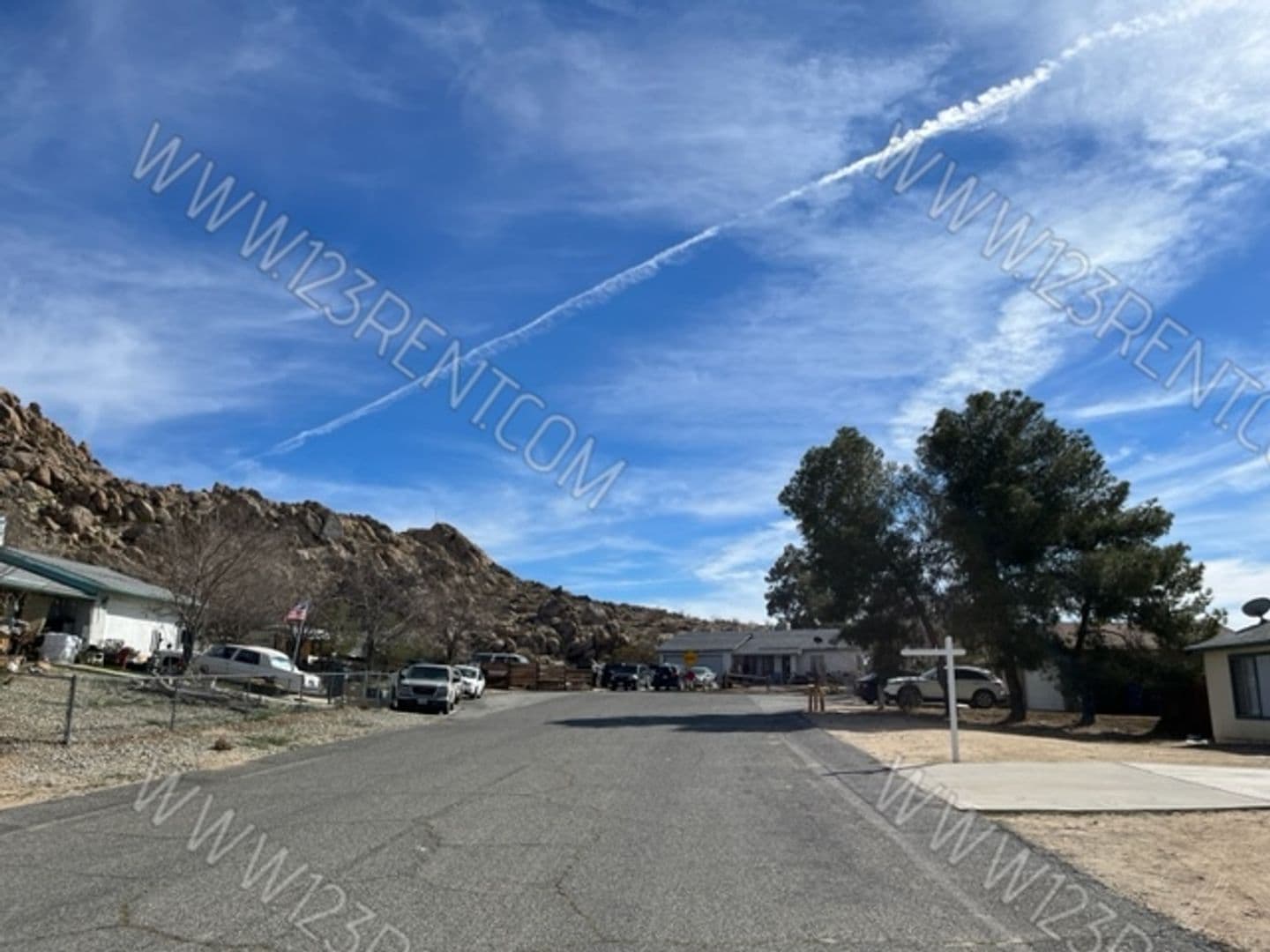Palmdale House: 40015 172nd St E