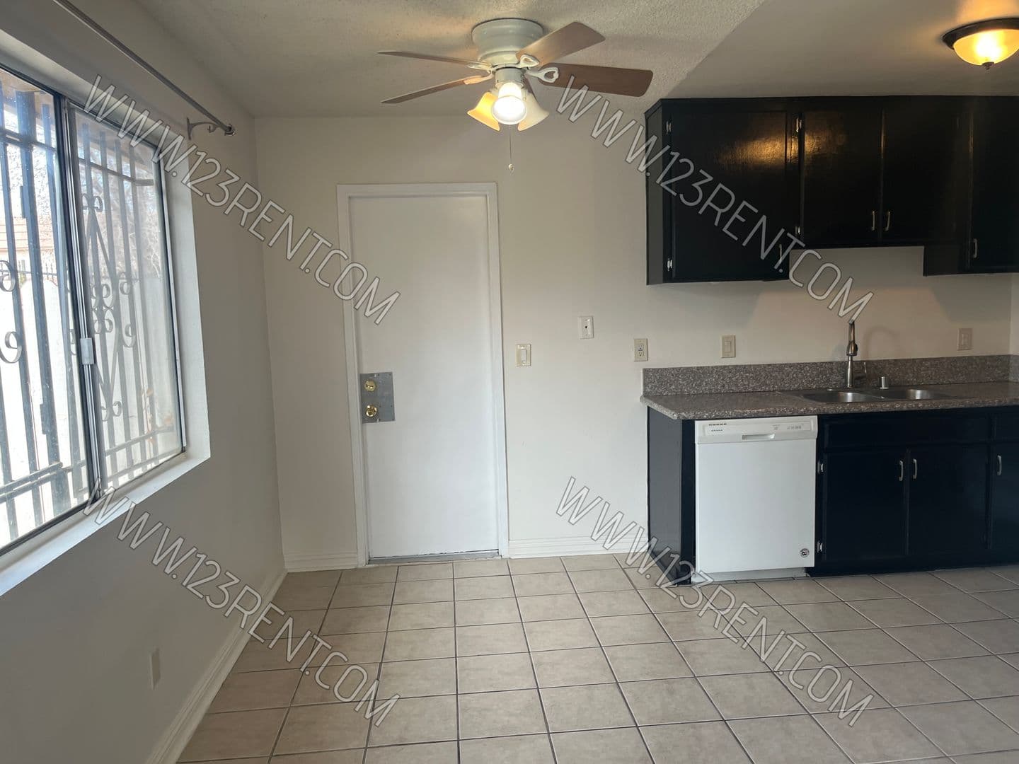 Lancaster House: 411 W Ave J-5