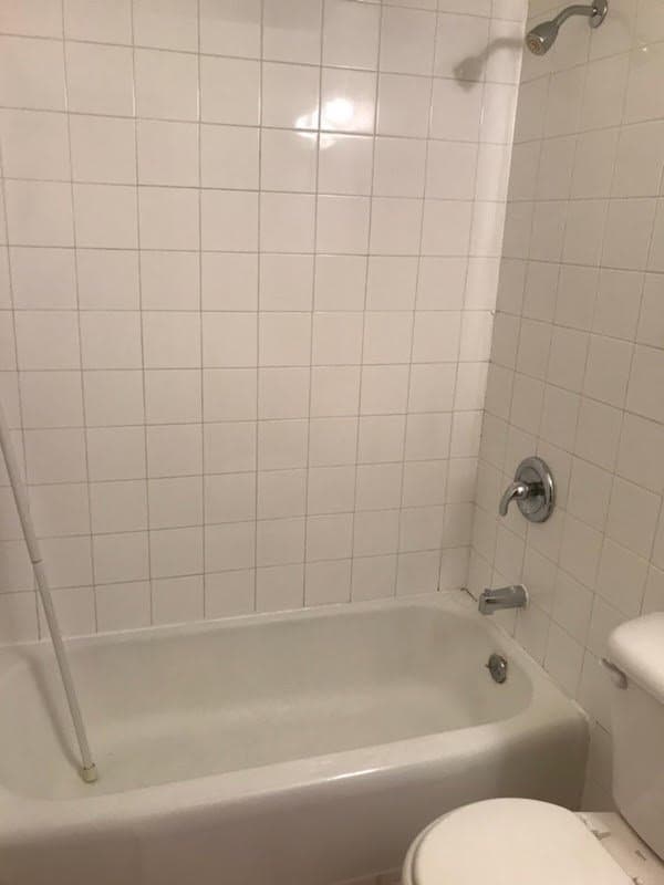 Milwaukee Apartment: 833 N Hawley Road