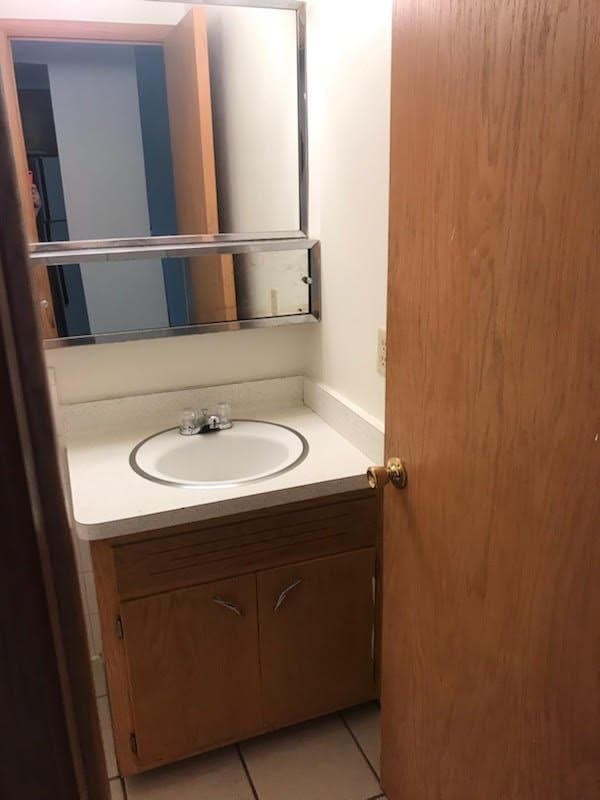 Milwaukee Apartment: 833 N Hawley Road