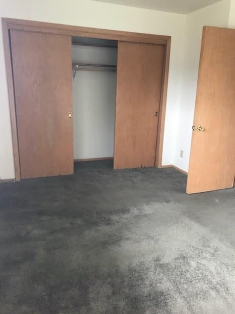 Milwaukee Apartment: 833 N Hawley Road