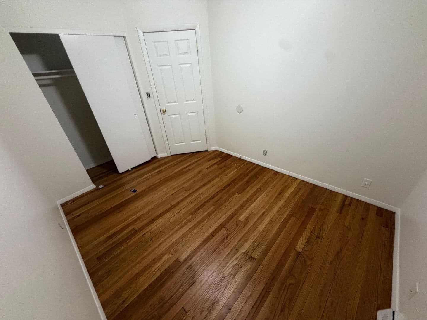 Milwaukee Townhome: 119 S 70th St