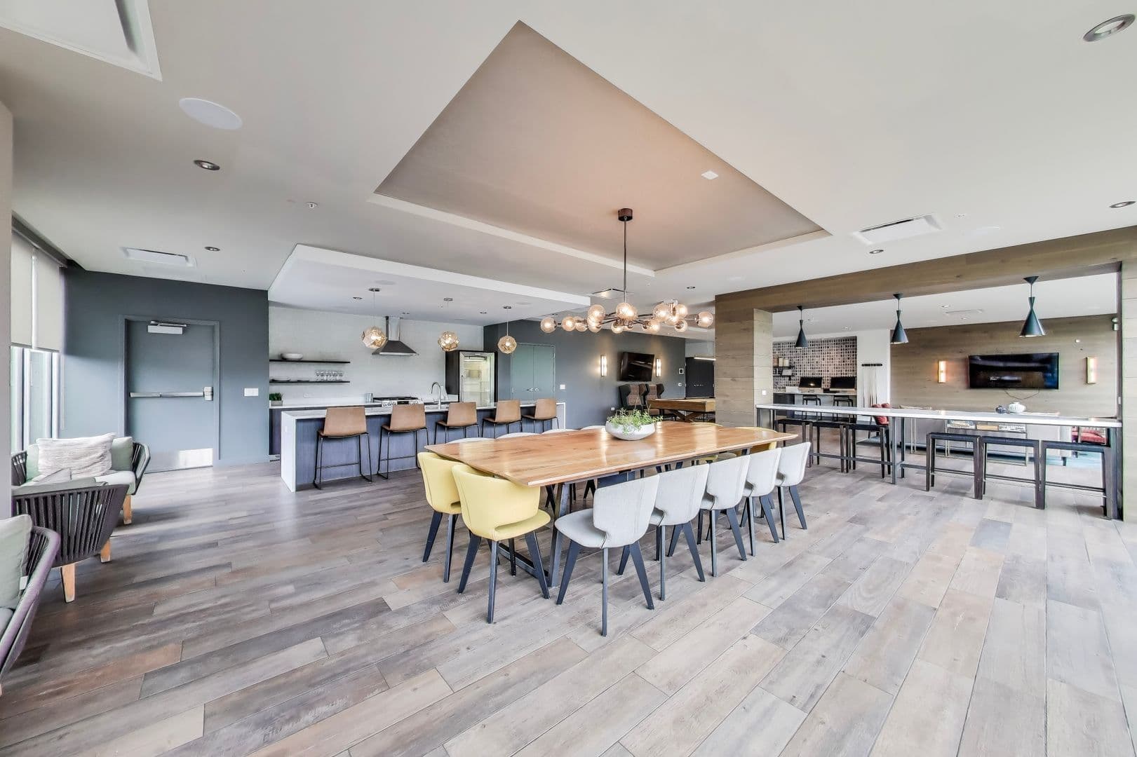 Chicago Apartment: 1743 North Leavitt St