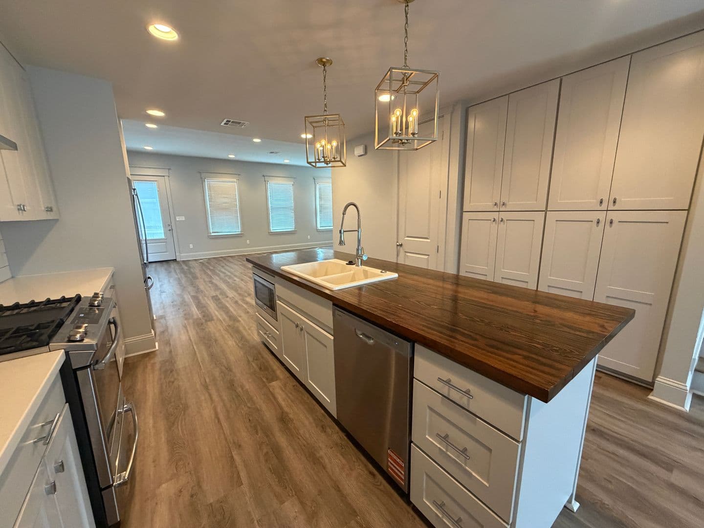 Lake Charles House: 621 Hodges St