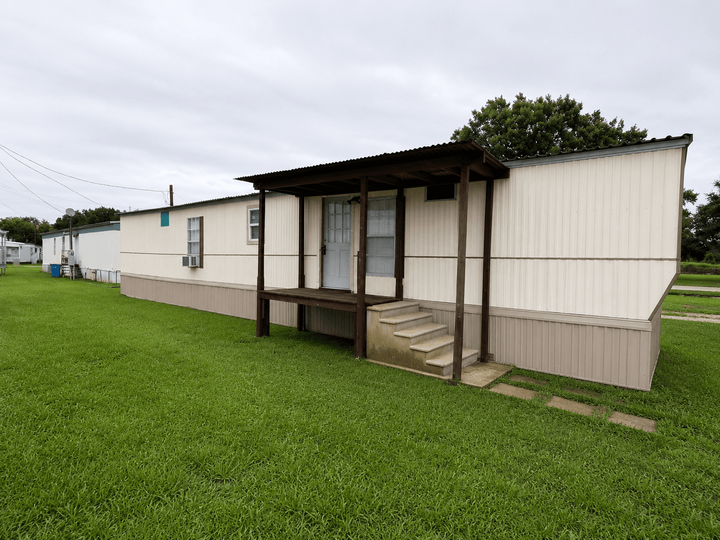 Breaux Bridge House: 1012 Delcambre Road Lot W