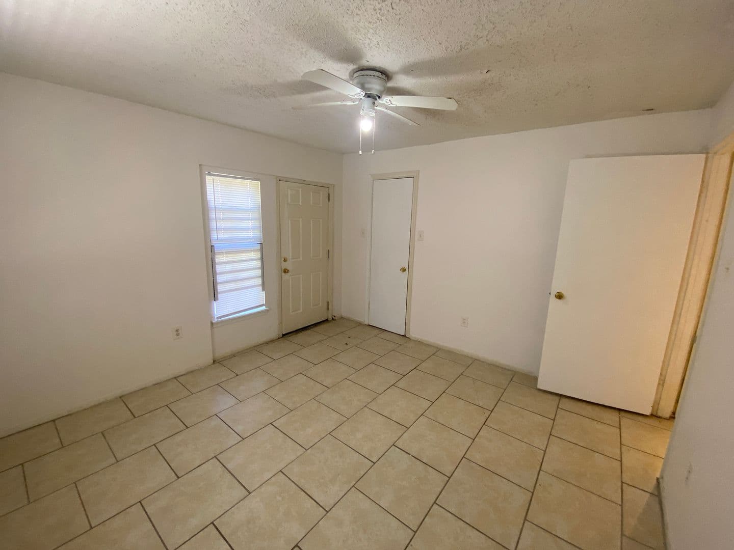 Baton Rouge Apartment: 3132 Wyoming St.