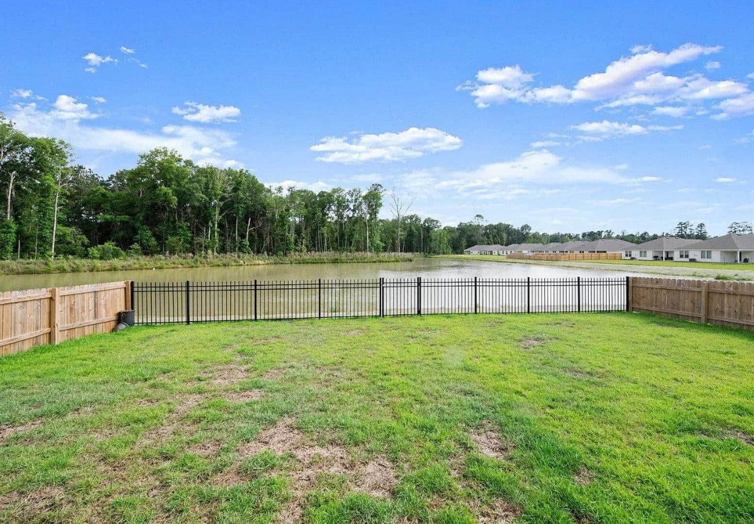 Denham Springs House: 35326 Grovemont Drive