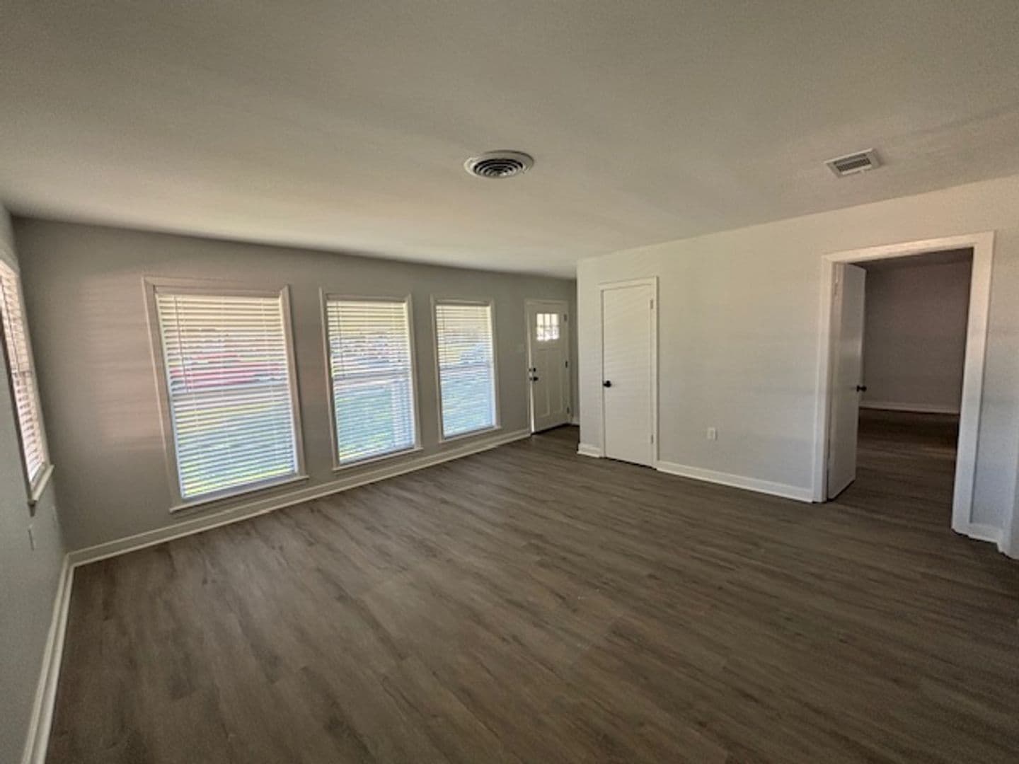Baton Rouge House: 8447 S Parkland Drive