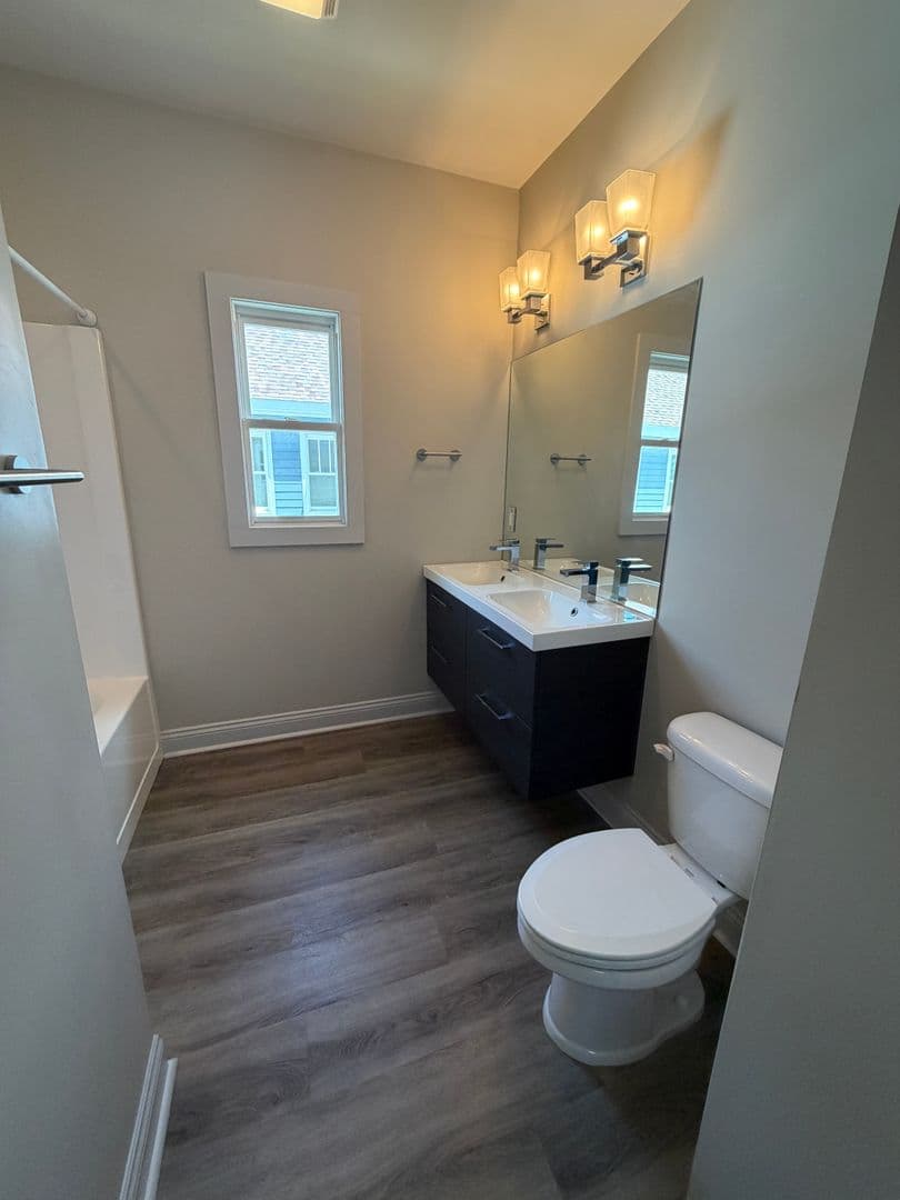 Lake Charles House: 621 Hodges St