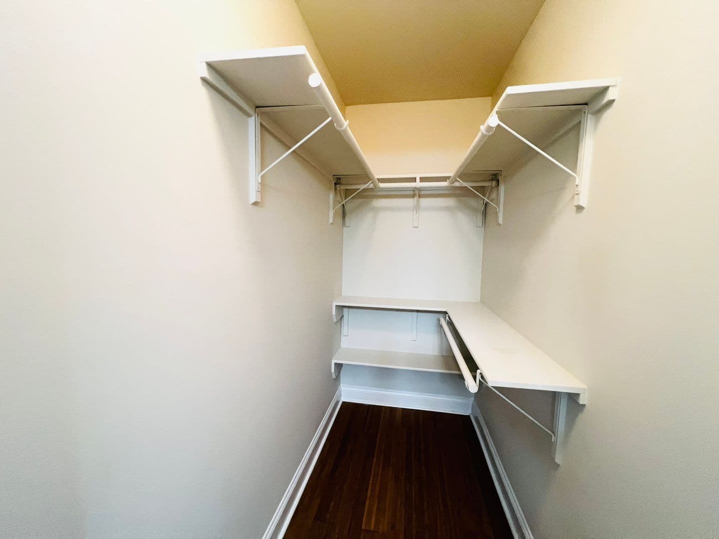 Youngsville House: 204 King Arthurs Way