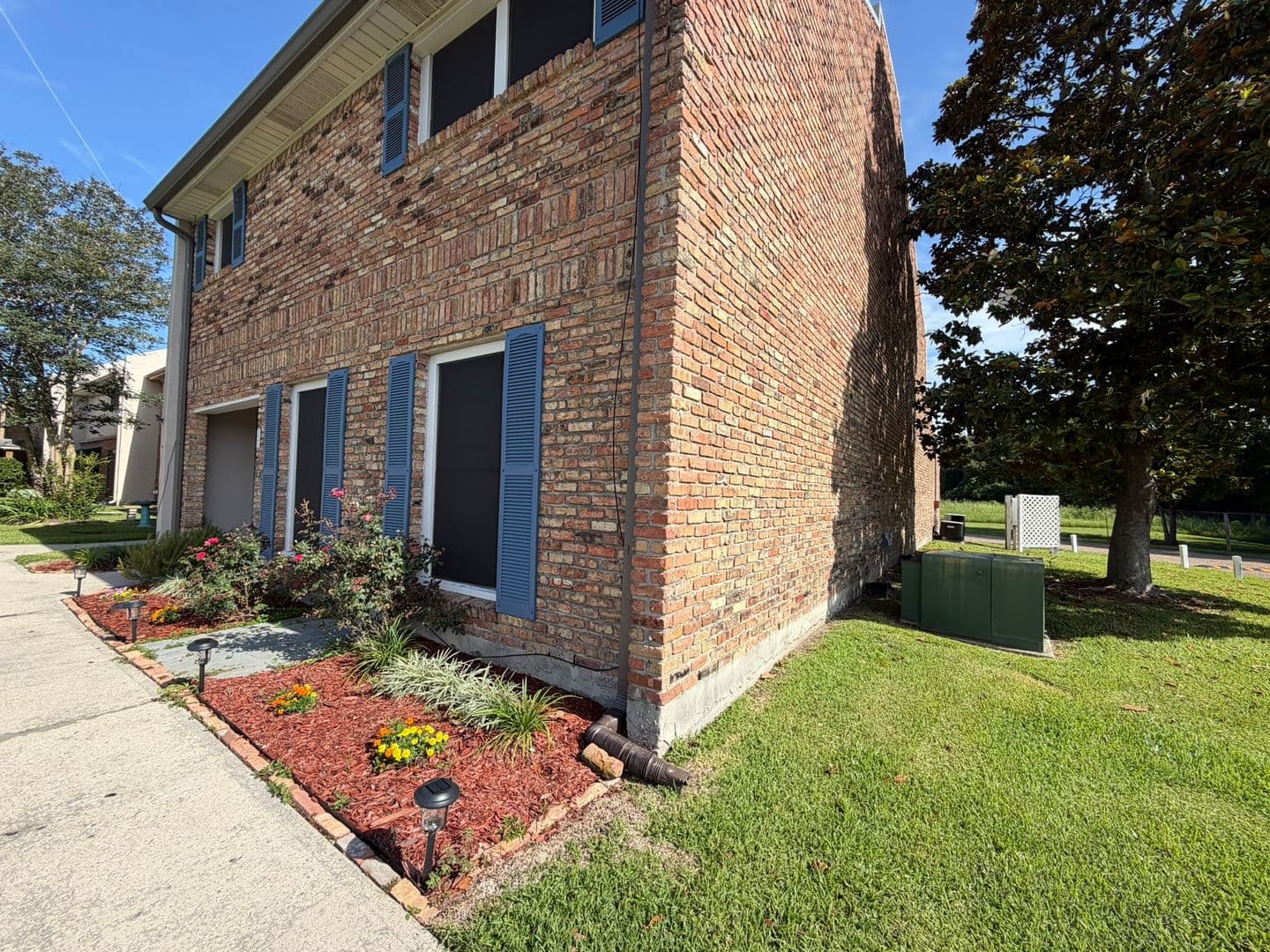 Lafayette House: 204 Dublin Circle Unit A