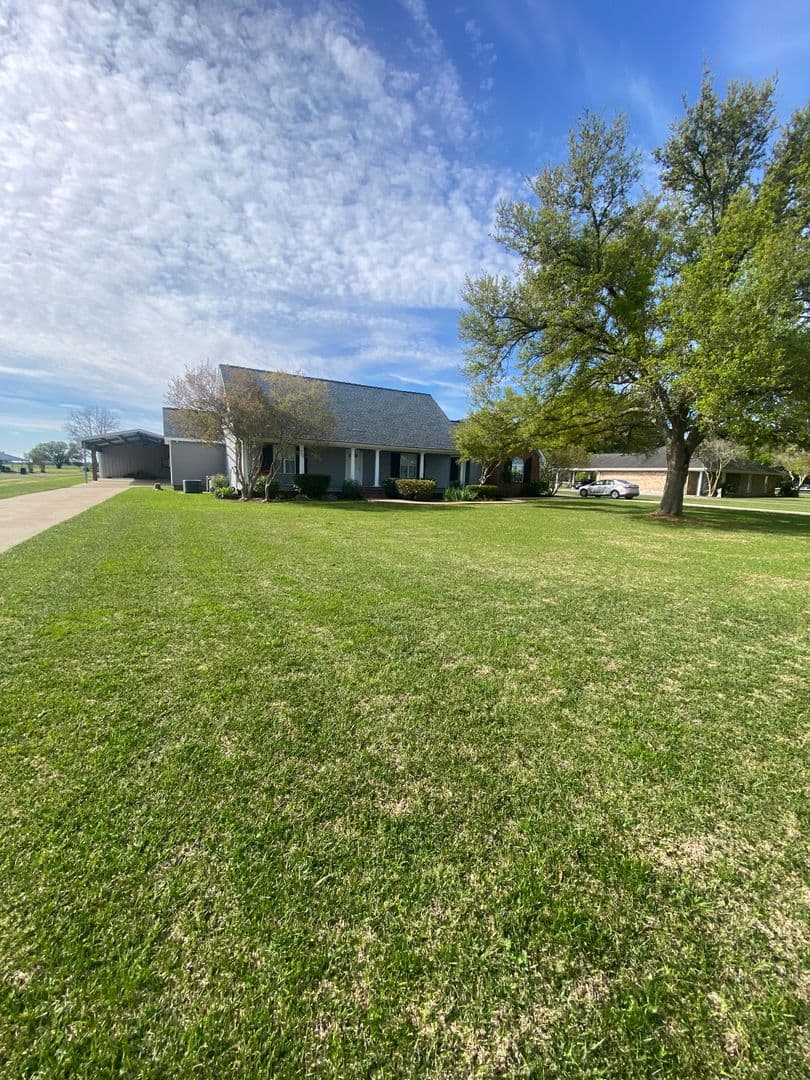 Saint Martinville House: 1042 Banker Road