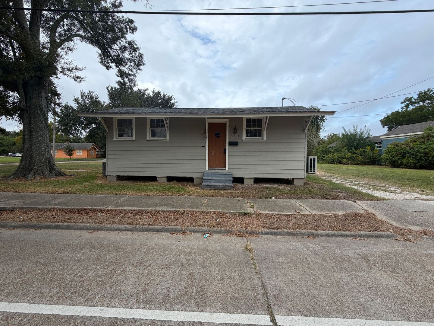 Lake Charles House: 340 Kirkman St