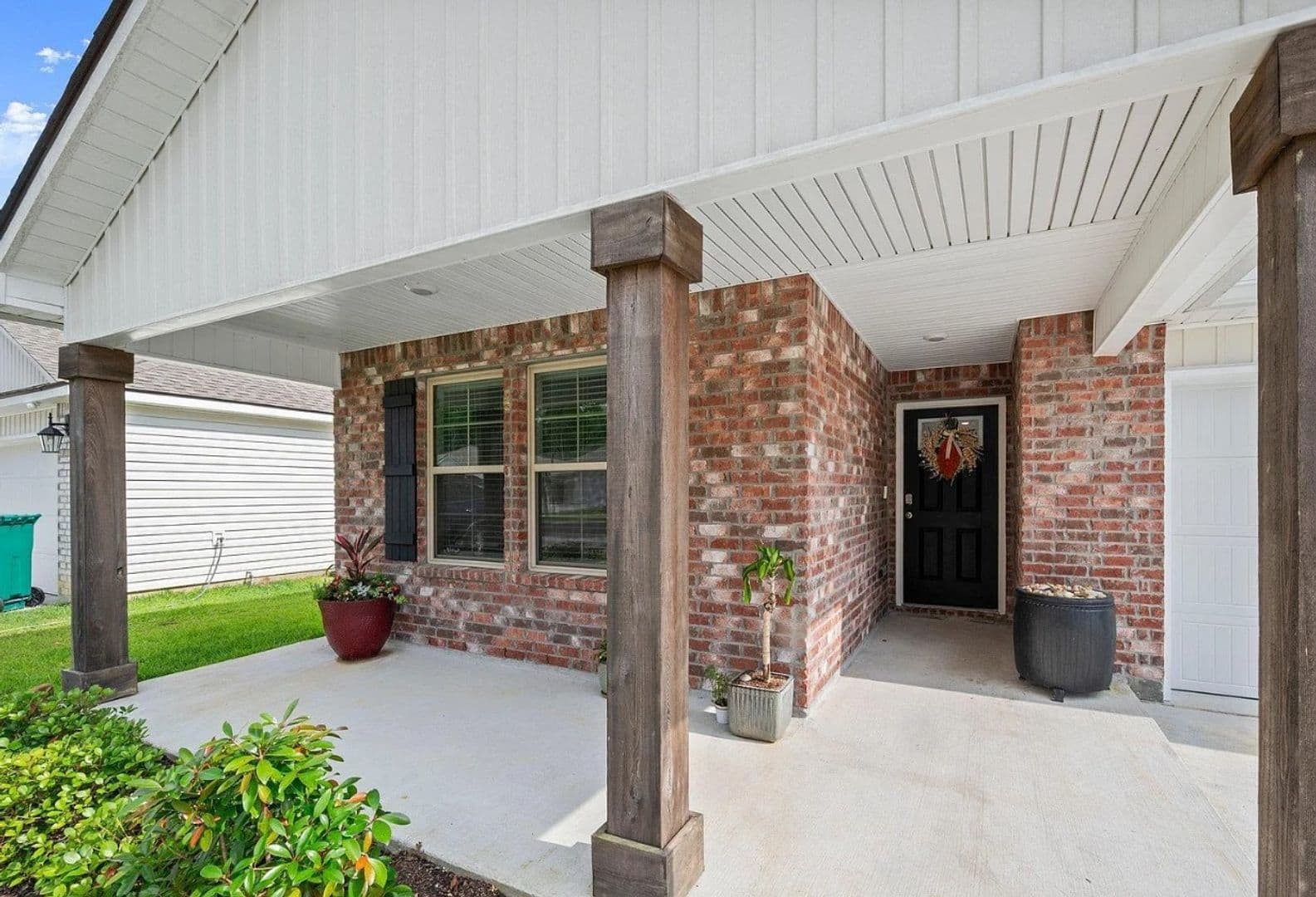 Denham Springs House: 35326 Grovemont Drive